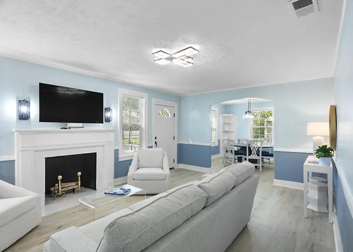 Forest Hills Manor